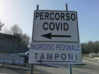 Ospedali nella morsa, altri 12 ricoveri e 5 decessi in un giorno