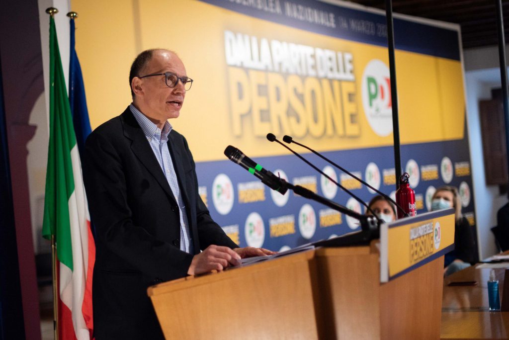 Letta torna dopo 8 anni e detta la linea ai dem