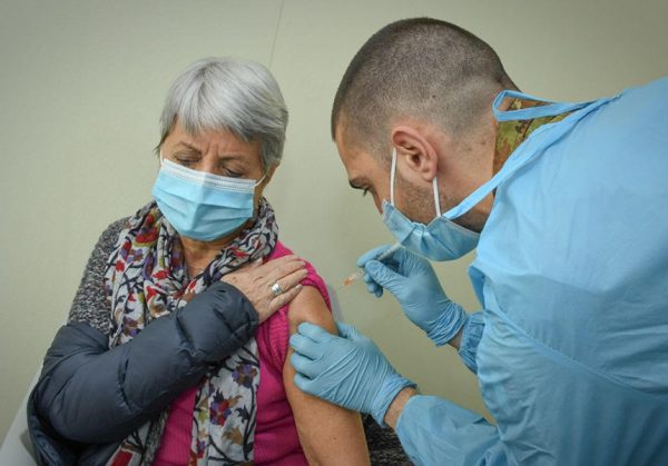 Operazione verità sul sito del governo categorie, dosi e avanzamento: i numeri