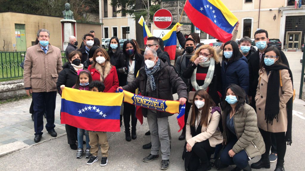 Dall’area medica alla rianimazione, il soccorso dei medici venezuelani