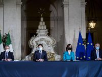 (L-R) President of the Superior Health Council Franco Locatelli, Italian Minister of Health Roberto Speranza, Italian Minister of Regional Affairs Maria Stella Gelmini and President of the Superior Health Institute, Silvio Brusaferro, attend a press conference to illustrate the new measures of the Dpcm (Decree of the President of the Council of Ministers) on the epidemiological emergency from Coronavirus Covid-19 at Chigi Palace in Rome, Italy, 02 March 2021.
ANSA/LAPRESSE/POOL/ROBERTO MONALDO