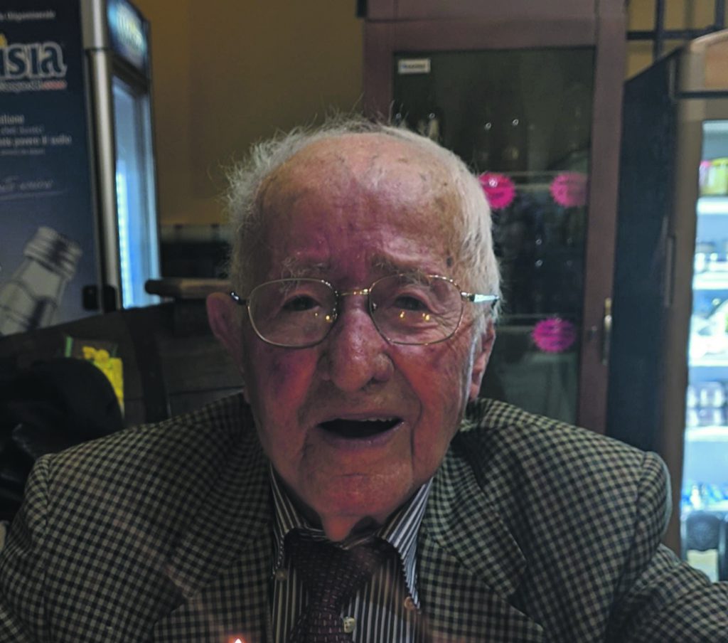 I primi 100 anni di Liberato De Vincenzo, nonno di tutti i duroniesi