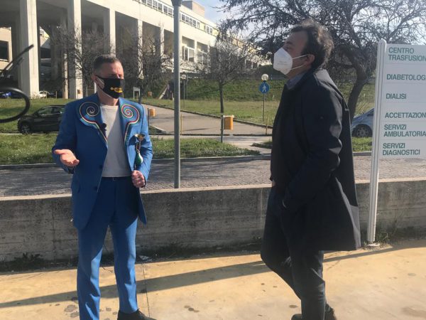 Striscia la Notizia accende i riflettori su Vietri e Molise