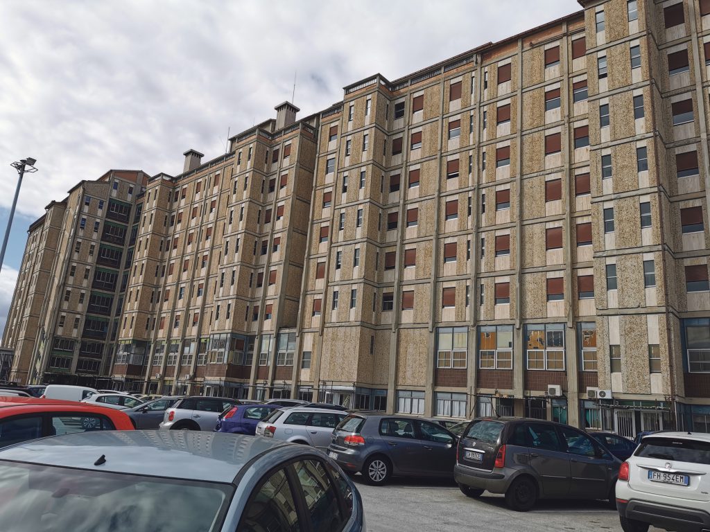 Sale ancora il conto dei decessi e altri 56 casi, boom di dimissioni