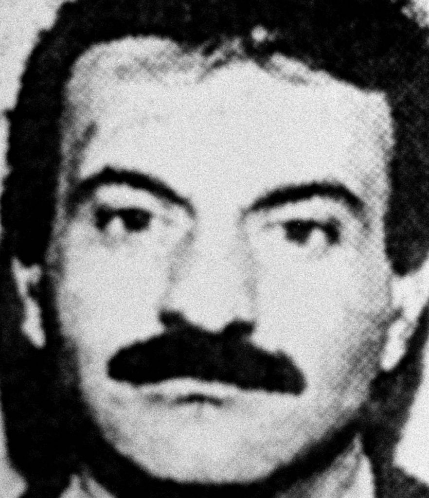 Sette terroristi italiani arrestati a Parigi, tra loro Enzo Calvitti: è nato a Mafalda