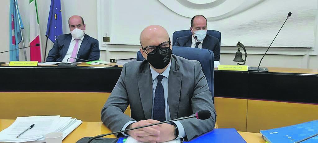 Ad aprile arrivano oltre 40mila vaccini: «In tre mesi dosi a buona parte dei molisani»