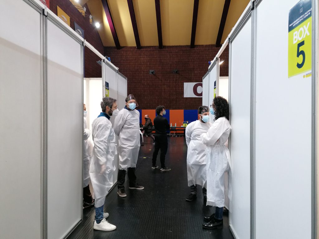 Avanti tutta su fragili e over 80, rimodulata la campagna vaccini