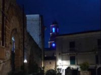 San Martino in Pensilis, campanile illuminato coi colori delle 3 associazioni: l’idea piace