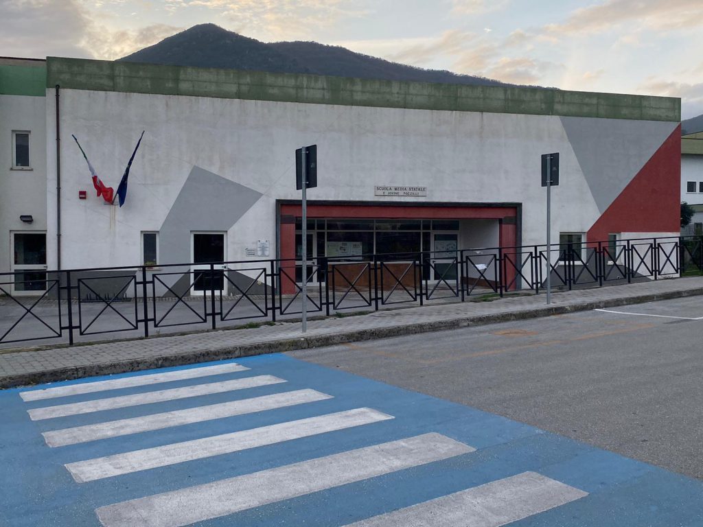 Pozzilli hub vaccinale, c’è l’ok dell’Asrem: le dosi nella scuola media Jovine