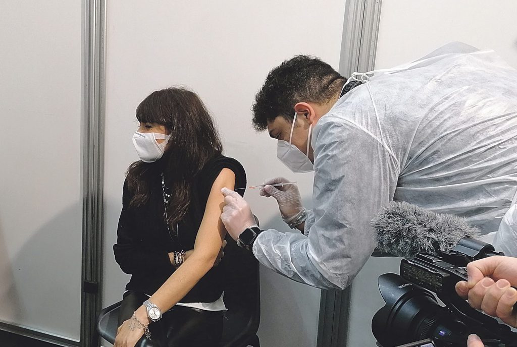 Si consolida il trend, sesto giorno senza morti: diminuiscono i ricoverati e ci sono 22 guariti