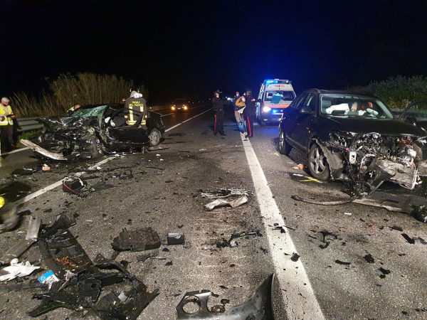 Coppia ferita sulla Trignina, fuori pericolo ma esiti gravi