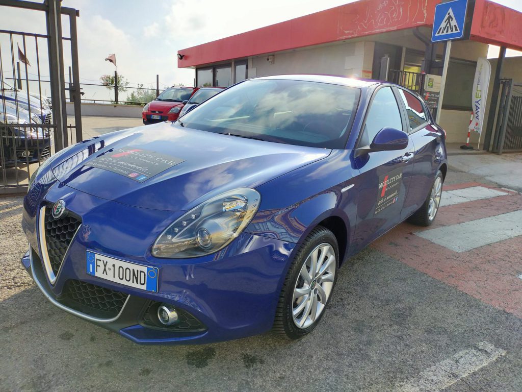 San Salvo, escono dal turno di notte e non trovano le auto