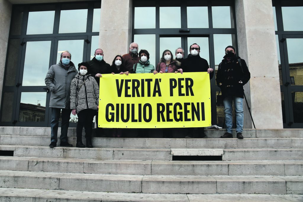 Termoli, in Municipio sparisce di nuovo lo striscione per Giulio Regeni