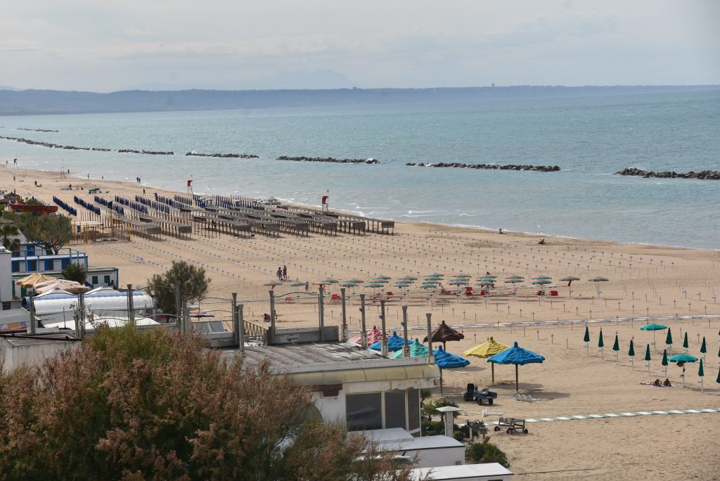 Stagione balneare, ecco le regole da seguire