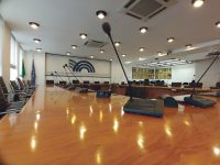 Aperture anticipate e via il coprifuoco, accordo sul ‘bianco’