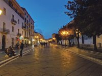 Centri commerciali, matrimoni e piscine: cosa ha deciso il Cdm