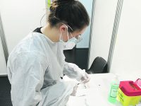 Dalla compilazione del modulo ai 15 minuti di attesa, al Palaunimol vera eccellenza