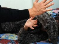 Campobasso, picchia madre e sorella disabile per anni: 59enne fermato dalla Polizia