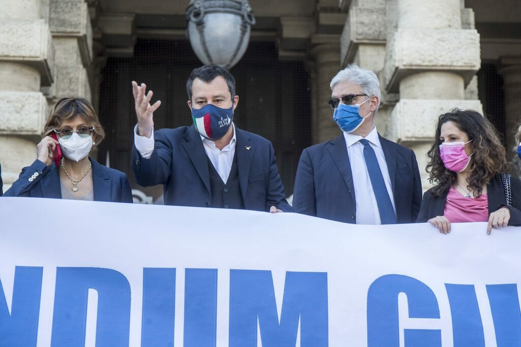 Parte la campagna referendaria sulla giustizia, atteso Salvini