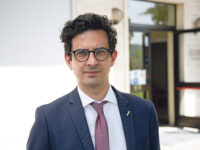 Aiuti Covid, Fontana accusa: «Neanche un euro erogato»