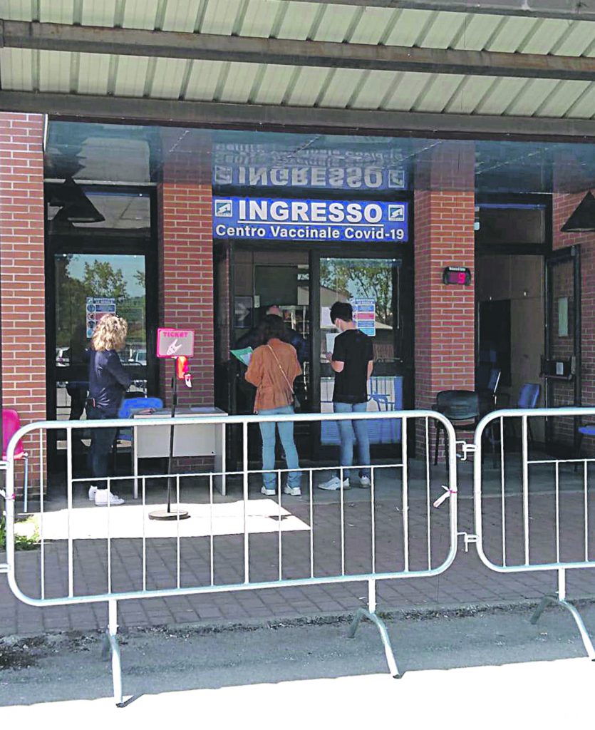 Domani è il “Vaccine day”, oggi dalle ore 8 è possibile aderire