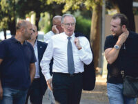Il segretario del Partito Democratico, Guglielmo Epifani, alla festa del partito a Livorno, 22 luglio 2013.
ANSA/FRANCO SILVI