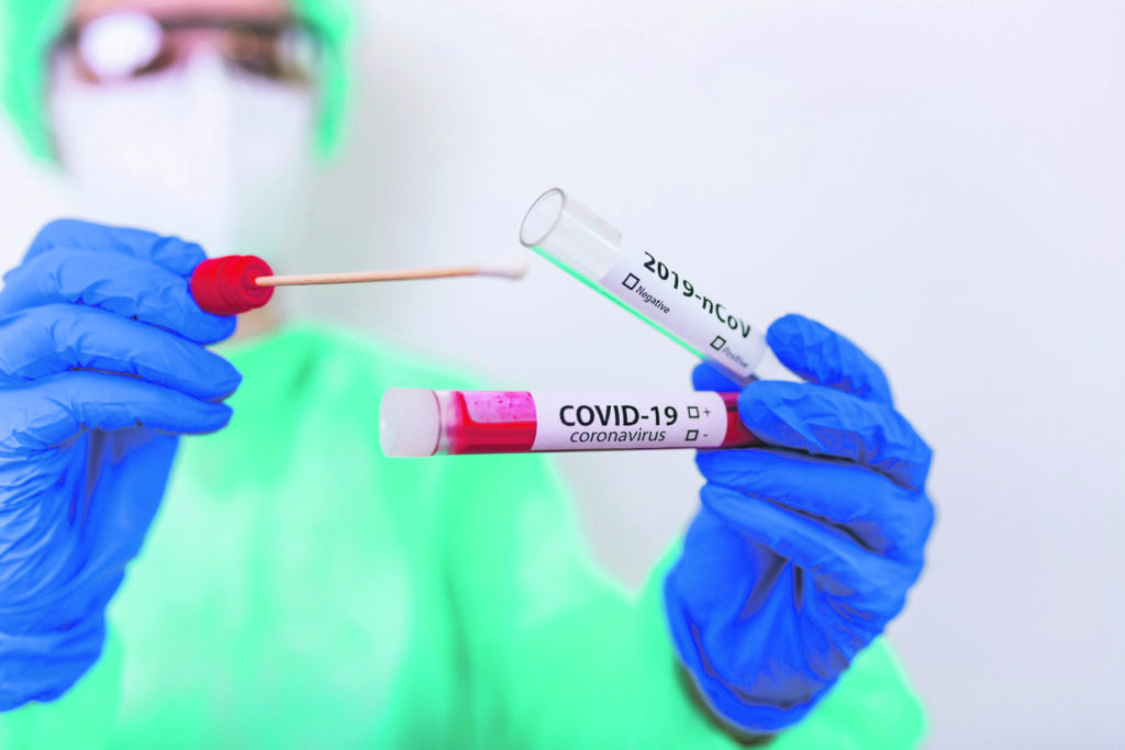 Over 80 immunizzati: ricoveri 15 volte più bassi