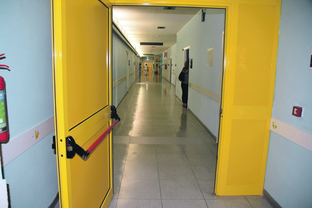 Neonato morto dopo il parto a Termoli, il papà del piccolo Thomas: «Cercheremo verità e giustizia fino in fondo»