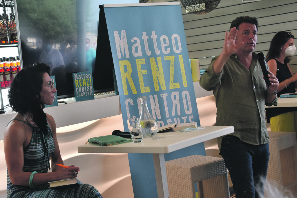 Renzi non fa prigionieri e sulla staffetta Conte Draghi demolisce tutti