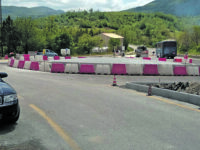 Rotatoria da mezzo milione. E il Sente resta chiuso