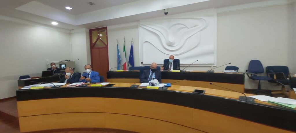 Gemelli, il Consiglio ora non molla: struttura da acquisire