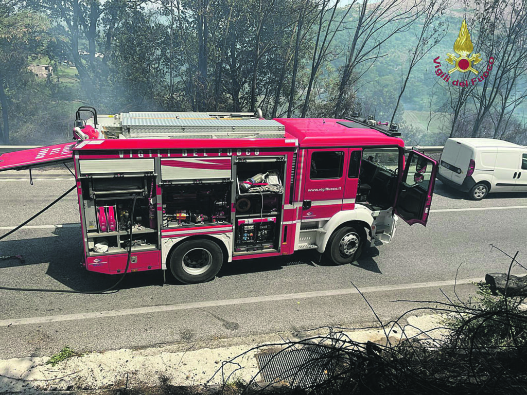 Giornata di “fuoco” nella Valle, grossi incendi a Ceppagna e Monteroduni