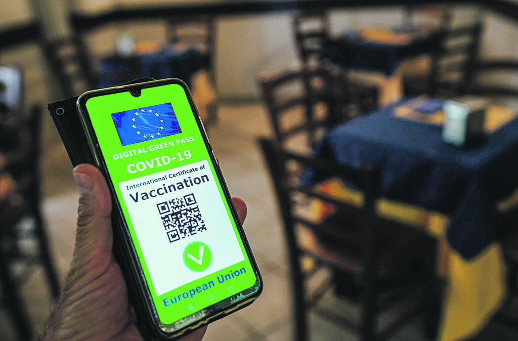 Sms o mail mai arrivati: ora l’authcode per il certificato verde si scarica dal sito