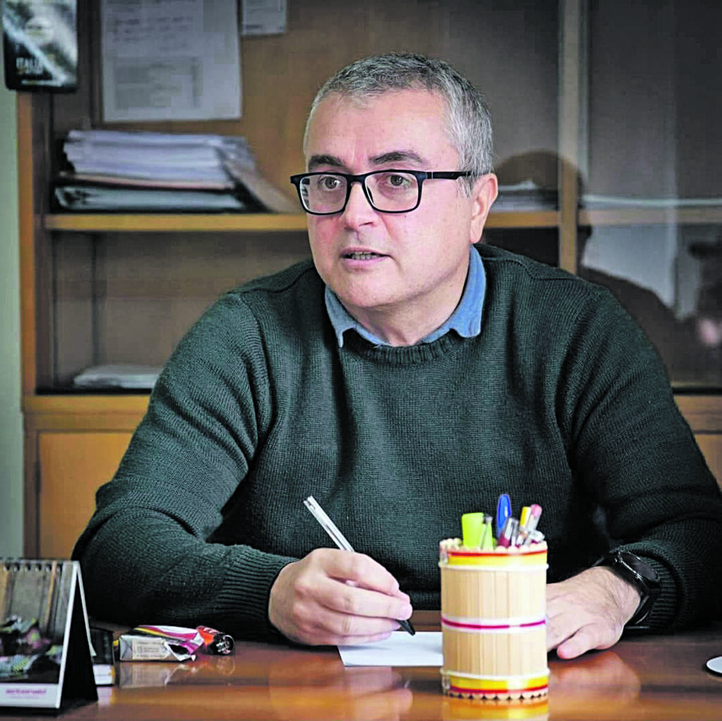 Turni scoperti al 118 e colleghi costretti a 30 ore di servizio, coop La Fenice nel mirino