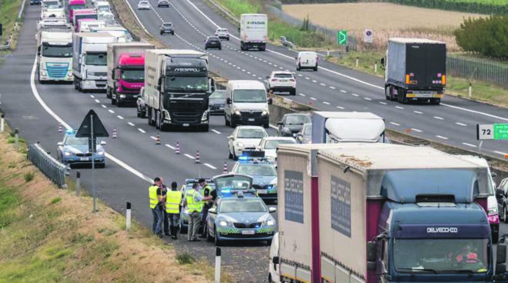 Pauroso incidente sulla A14, gravissimo un 23enne della provincia di Campobasso
