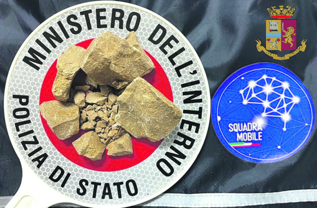 In trasferta a San Severo per fare il carico di droga, 30enne del capoluogo in manette