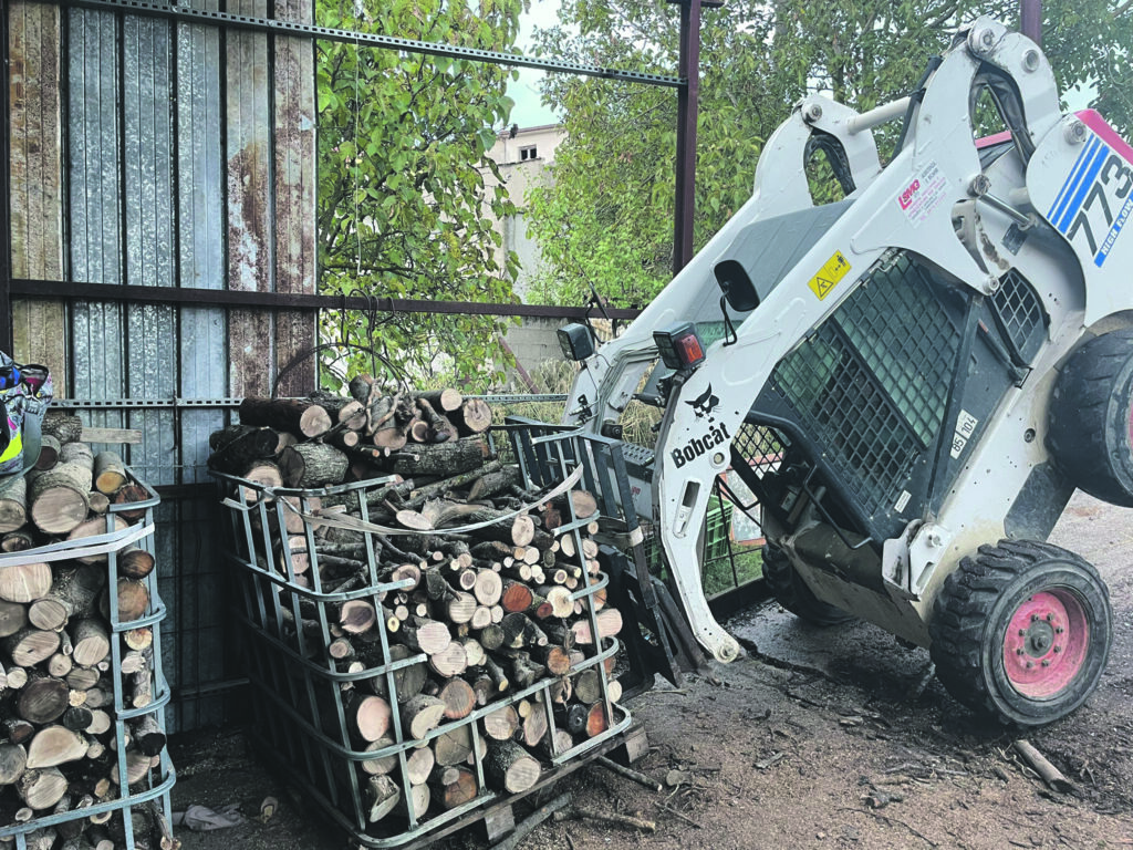 Isernia, travolto dal carico di legna: nulla da fare per un 77enne