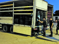 Rubano 400 pneumatici, due banditi arrestati sull’A14