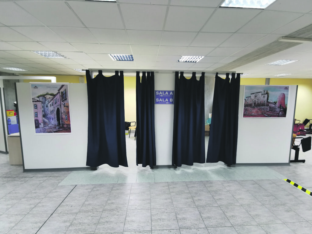 Un dimesso, quasi vuoto il reparto Covid