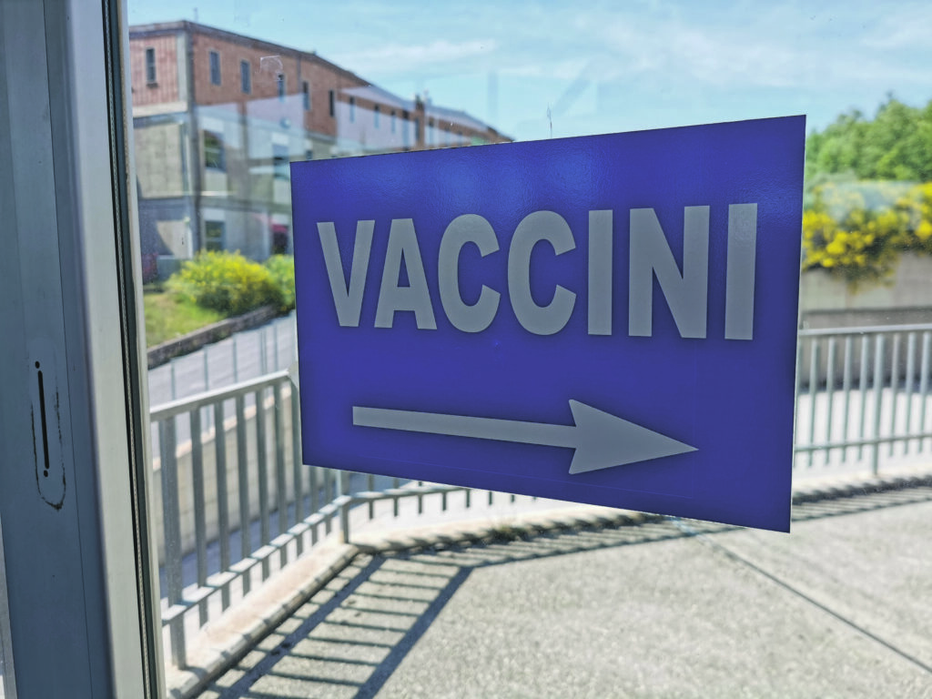 Dializzati, trapiantati e pazienti oncologici: a chi tocca la terza dose