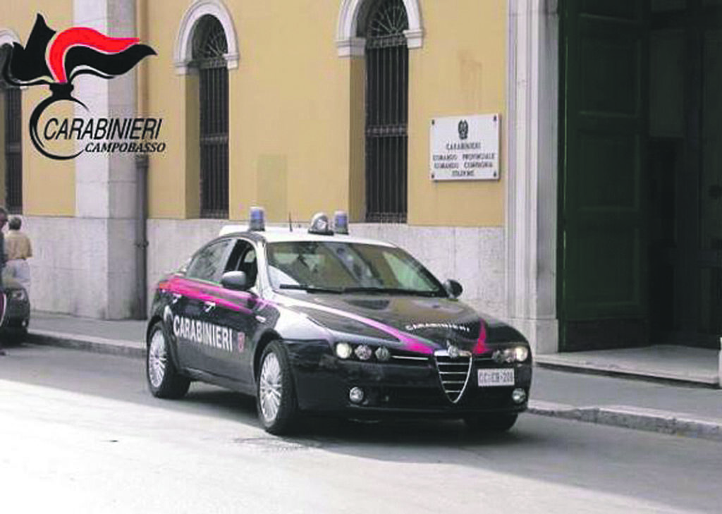 Campobasso, finto sms da Poste italiane: sottratti 4.000 euro ad un 26enne