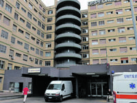 Lite tra studenti termolesi, accoltella il coinquilino a Pescara: sfiorata la tragedia