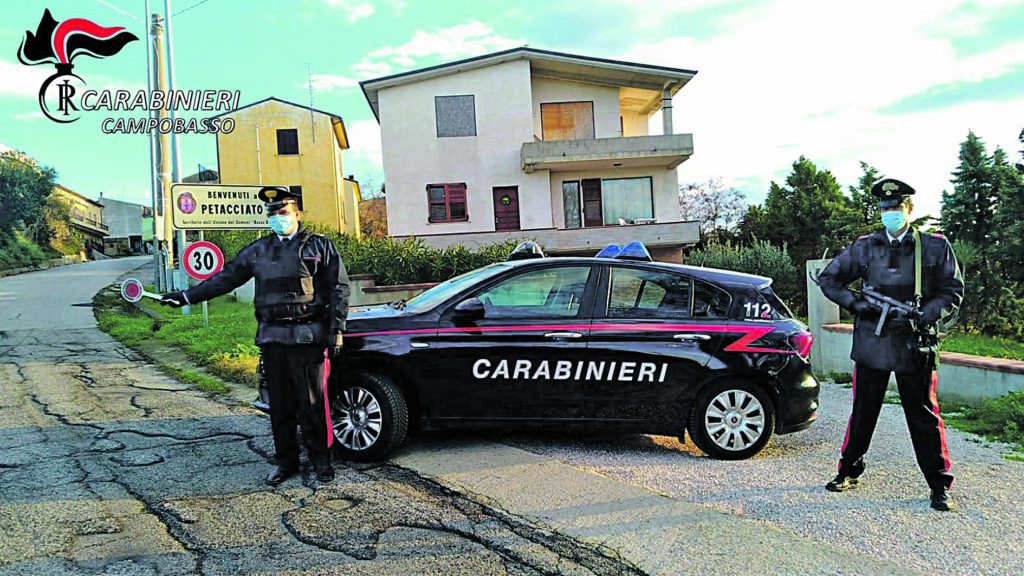 Petacciato, estorceva denaro in famiglia con violenza: 20enne arrestato