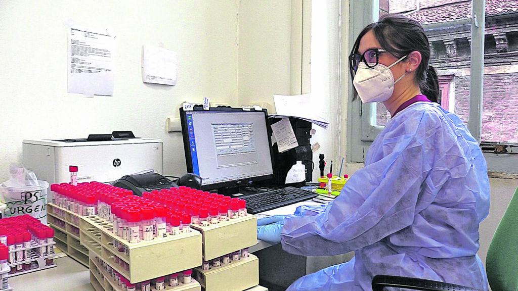 Positivi e tasso in rialzo, si teme un nuovo focolaio