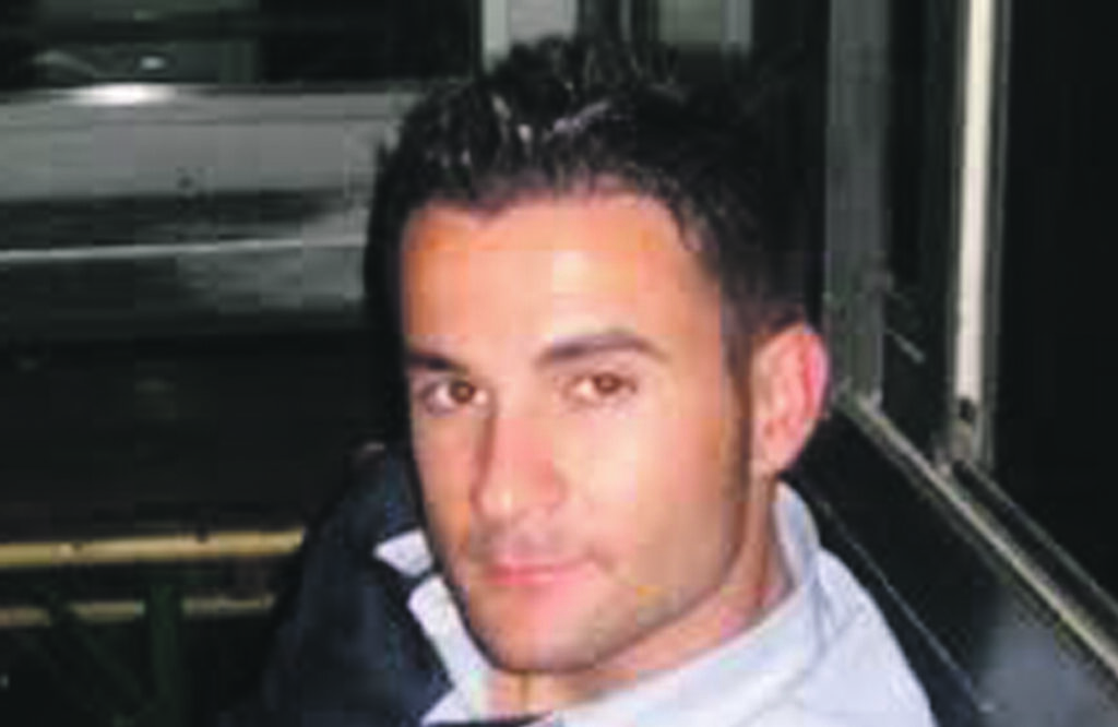 Capriati al Volturno, dall’ufficio del neo sindaco scompare la foto di Iacovone