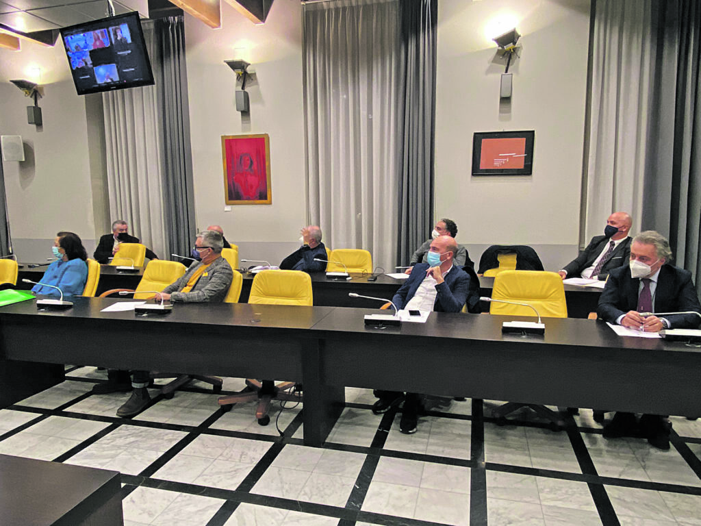 Termoli, comitati e opposizione si scagliano contro il Pos