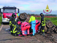 Campomarino, si ribalta con l’auto e finisce nella cunetta piena di fango: 43enne estratta viva