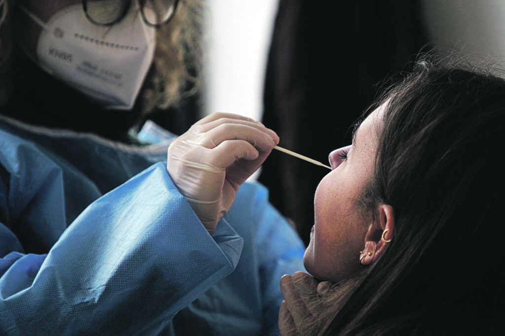 SarsCov2, altri 15 contagi. Terze dosi a quota 35mila