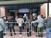 Sono 27 i nuovi positivi, un dimesso al Cardarelli