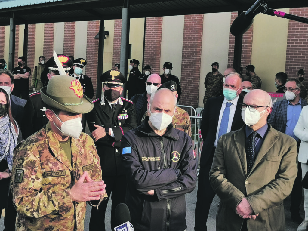 Curva in salita, Figliuolo pressa: accelerare terze dosi e richiami